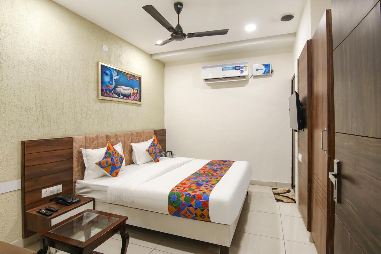 Fabhotel Spring Amritsar Exterior foto